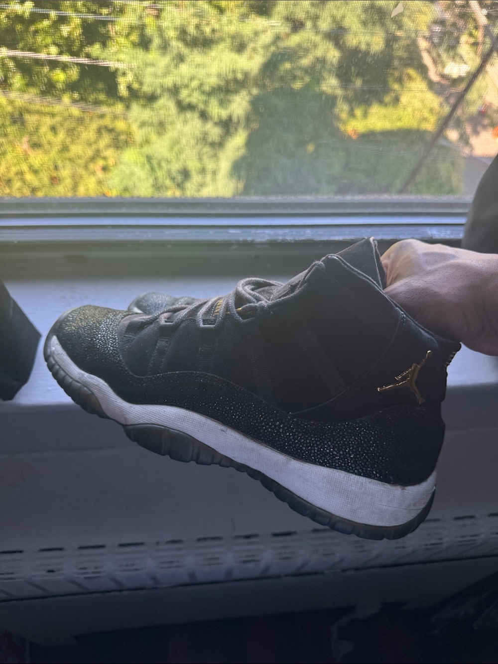 Jordan Men's Black and Gold High-Top Basketball Sneakers